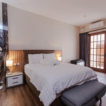 Inez Homestay Jogjacarta Exterior foto